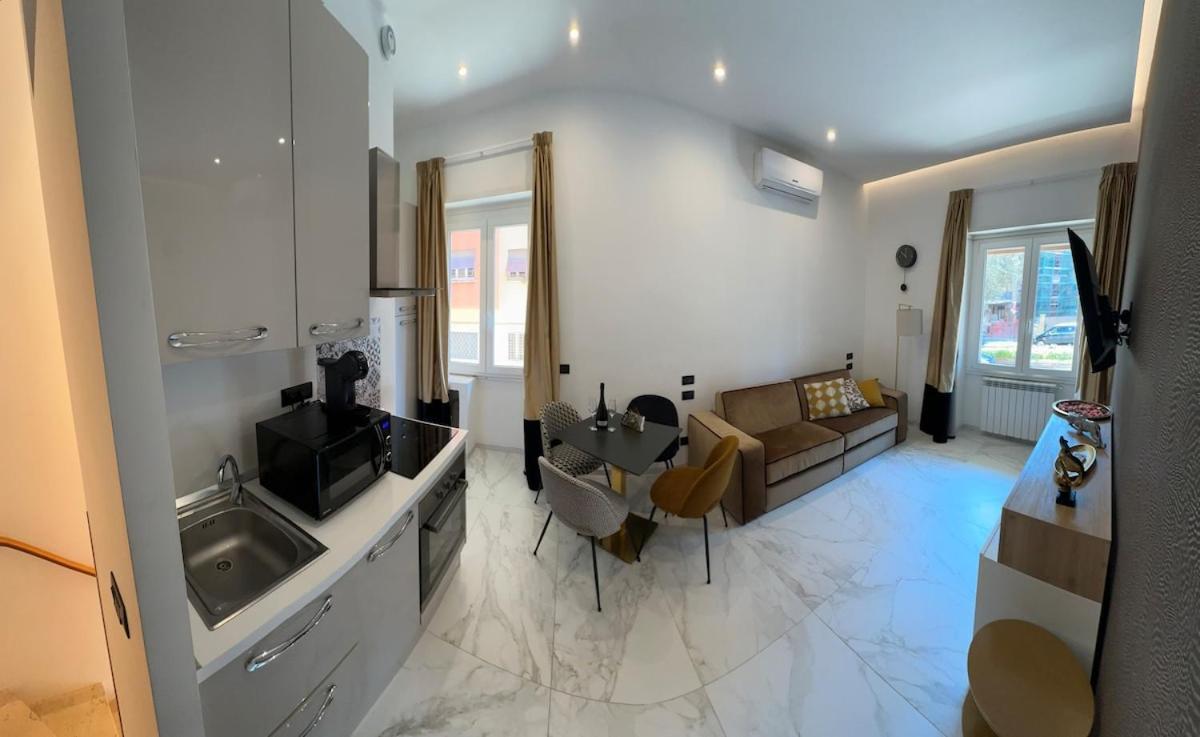 Quo Vadis Apartment *