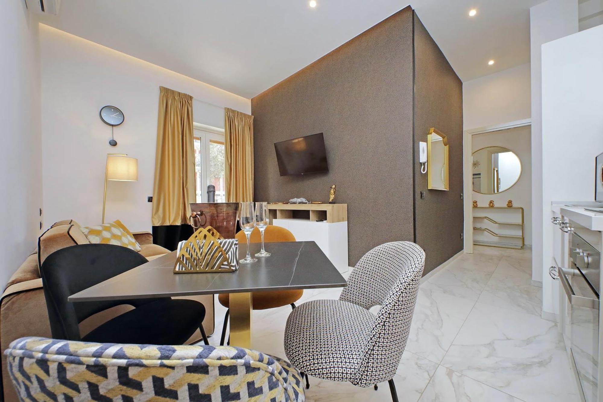 Quo Vadis Apartment *