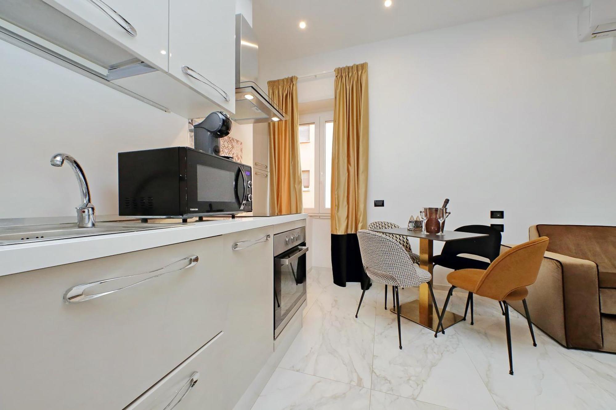 Quo Vadis Apartment *
